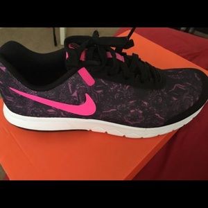 Women’s Nike Flex
